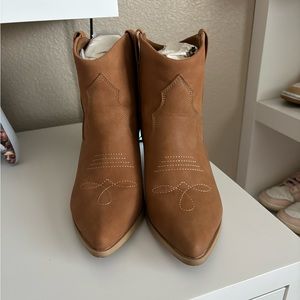 Women Western Booties